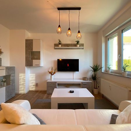Hochwertige Ferienwohnung Mit 7Qm Balkon, Netflix, Kaffeeautomat, Rainshower Bad Τσβικάου Εξωτερικό φωτογραφία