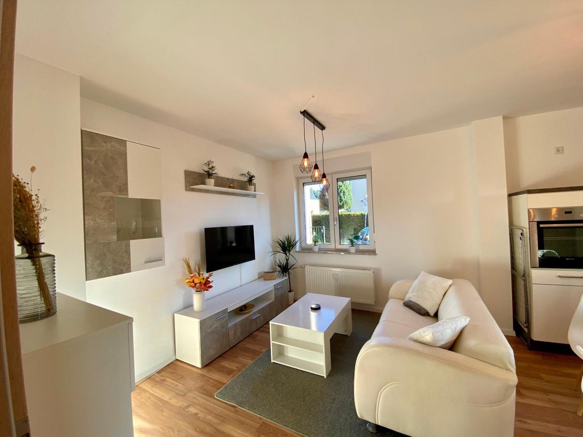 Hochwertige Ferienwohnung Mit 7Qm Balkon, Netflix, Kaffeeautomat, Rainshower Bad Τσβικάου Εξωτερικό φωτογραφία