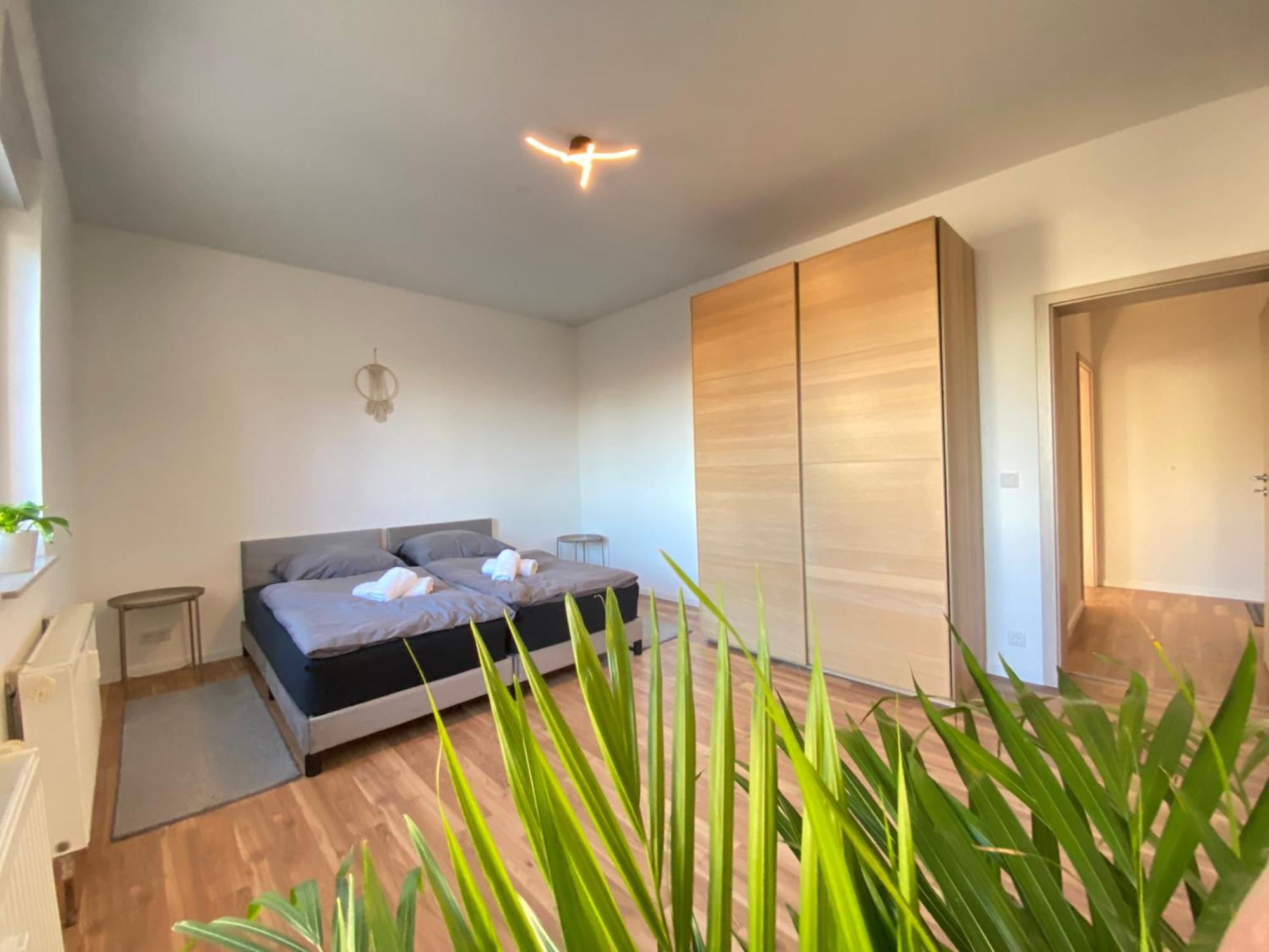 Hochwertige Ferienwohnung Mit 7Qm Balkon, Netflix, Kaffeeautomat, Rainshower Bad Τσβικάου Εξωτερικό φωτογραφία